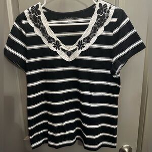 Croft & Barrow Size PM V-Neck Striped Tee EUC